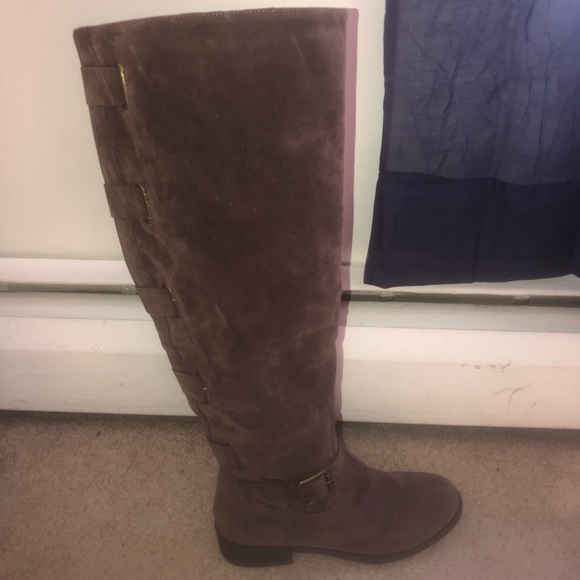 Brown sway boots - Picture 2 of 4